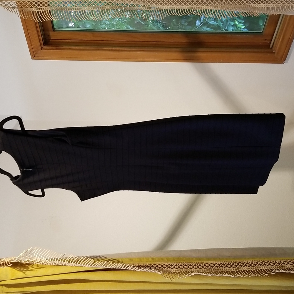 EUC GUESS Black Size 6 bodycon dress - Picture 6 of 7